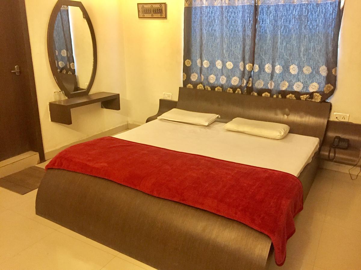 Hotel Shiva Sehore Esterno foto