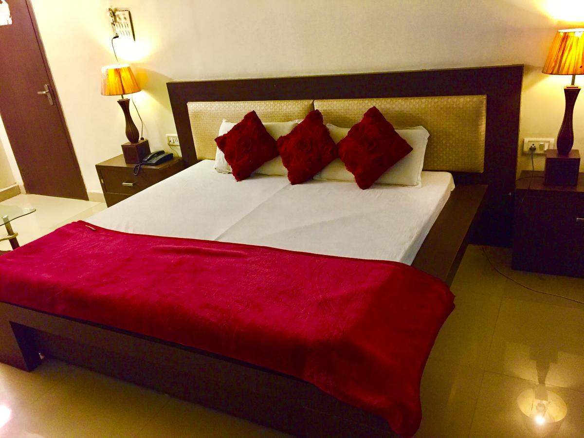 Hotel Shiva Sehore Esterno foto