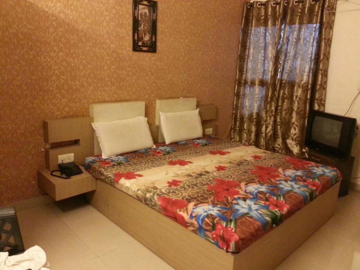 Hotel Shiva Sehore Esterno foto